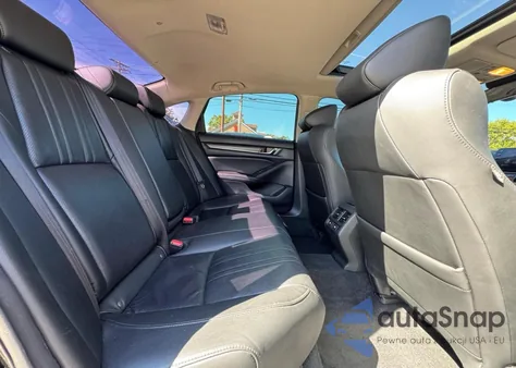 2022 Honda Accord Touring Hybrid from USA, damaged, VIN 1HGCV3F93NA031042